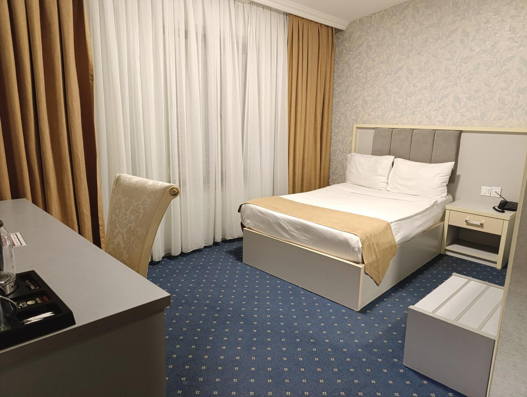Alis Hotel باكو المظهر الخارجي الصورة
